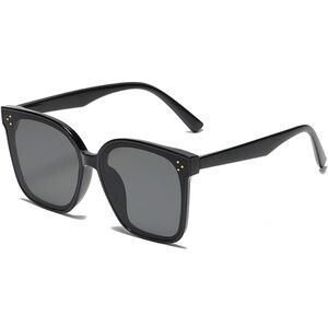 Black Square Sunglasses